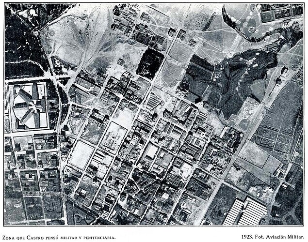 Zona que Castro pensó militar y penitenciaria. Aviación militar. revista-arquitectura-1923-n54-pag325-332 r