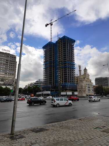Torres Colón