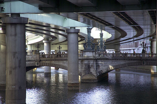1200px-Nihonbashi_1114