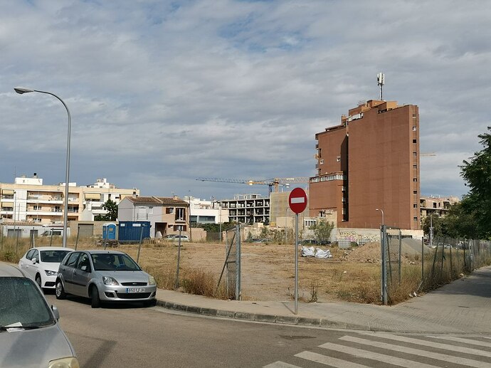 photo1632740369