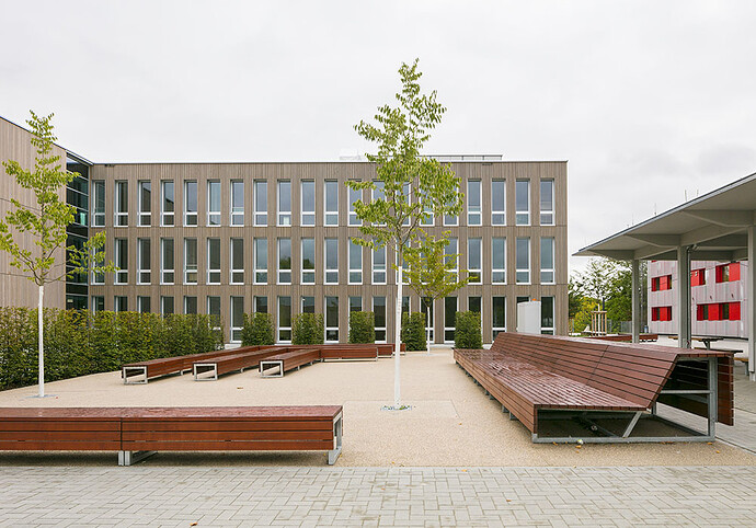 raumwerk_spreen-architekten_gymnasium-nord_frankfurt_aussenraumgestaltung_3