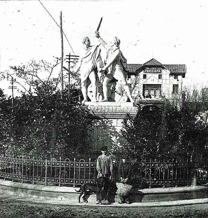 DAOIZ VELARDE PARISIANA