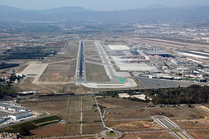 Malaga_(AGP_-_LEMG)_AN1863602
