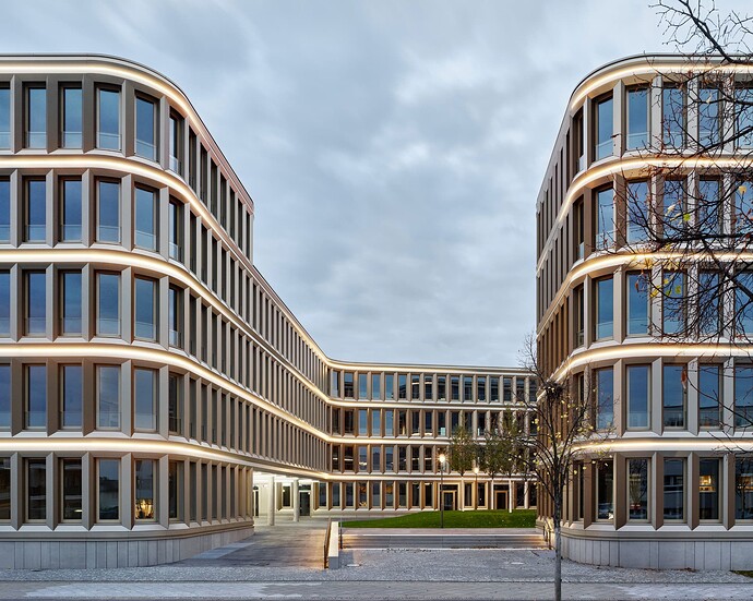 443-bbb-brainboxberlin-adlershof-innenhof-sm