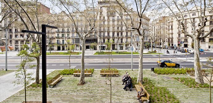Pavimento-verde-drenante-barcelona-passeig-sant-joan-breinco