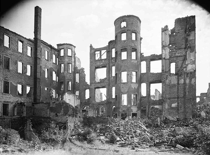 ruins_dresden (4)