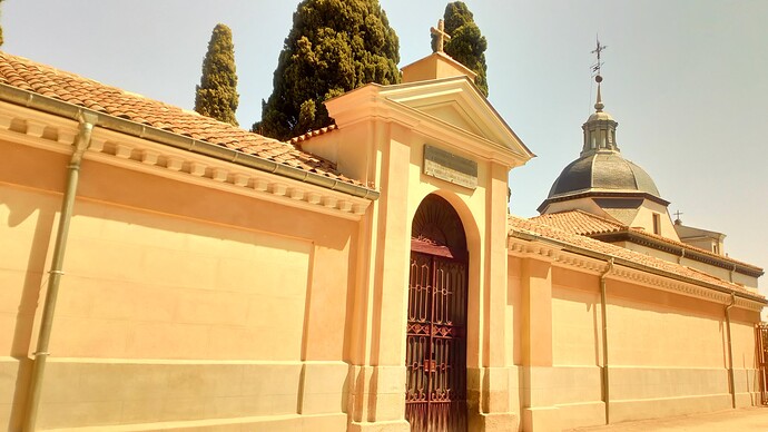 1811 , Patio de San Pedro (9)_Easy-Resize.com