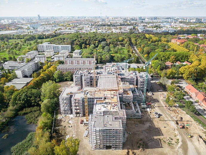 SB_Allee_der_Kosmonauten_Drohnenaufnahme__c__Howoge_Adrian_Schulz_komprimiert