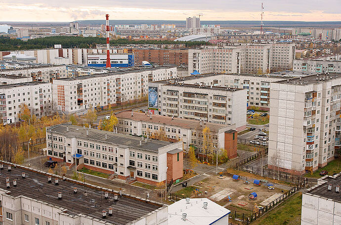 Surgut_-2009_(CC__BY-SA)Mariluna210125-070118