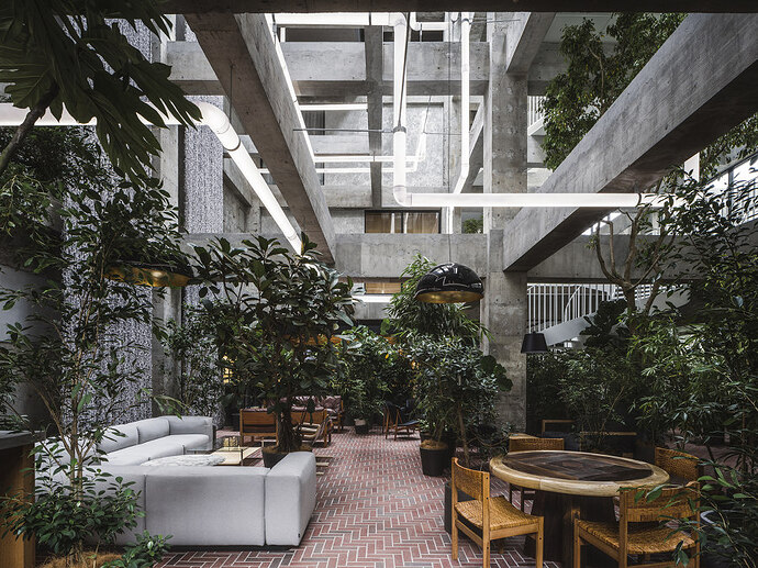 sou-fujimoto-architects-shiroiya-hotel-architonic-shiroiya-hotel-the-lounge-1-katsumasa-tanaka-05-arcit18