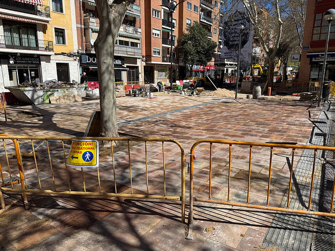 Avenida de Guadalajara 8