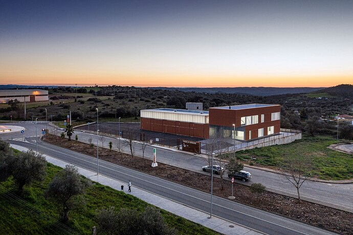 metalocus_ngnp-arquitectos_parque-de-bomoberos_17_0