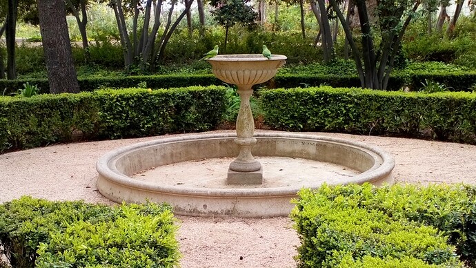 Paseo de las Estatuas (1)_Easy-Resize.com