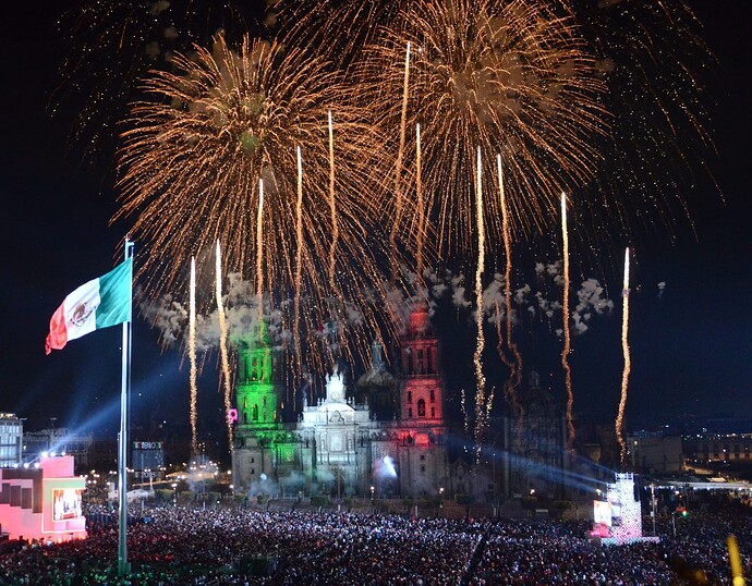 grito-amlo-zocalo-2019 (2)