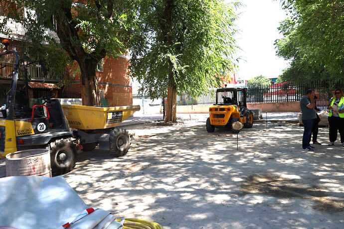 Plaza CEIP Santos Niños 2