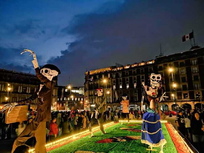 mega-ofrenda-dia-de-muertos-zocalo-2021_optimized
