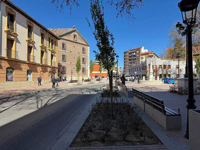 Plaza de los Mártires 1