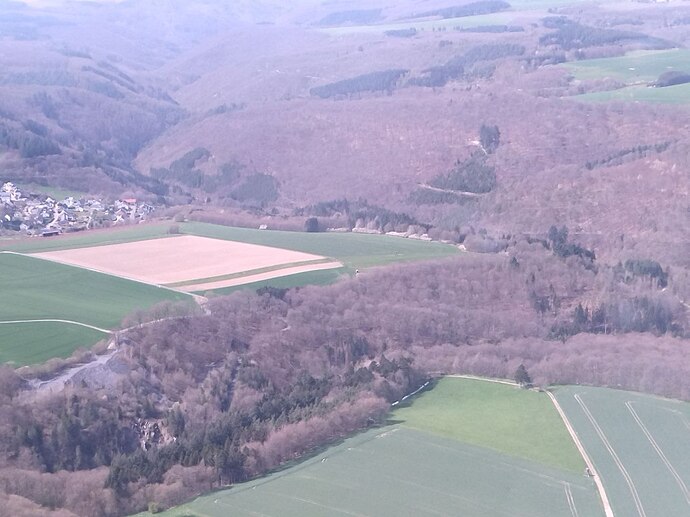 photo1649933132
