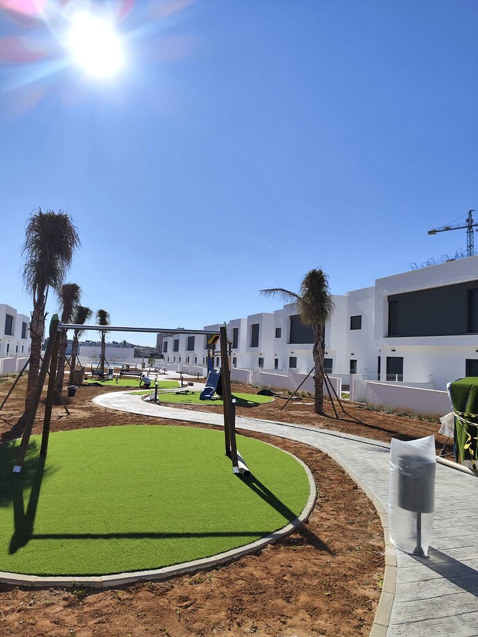 parque-infantil-urbanizacion-celere-jacaranda-entrenucleos-01