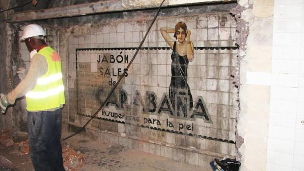 mural-publicidad-metro-sevilla-kFK--620x349@abc