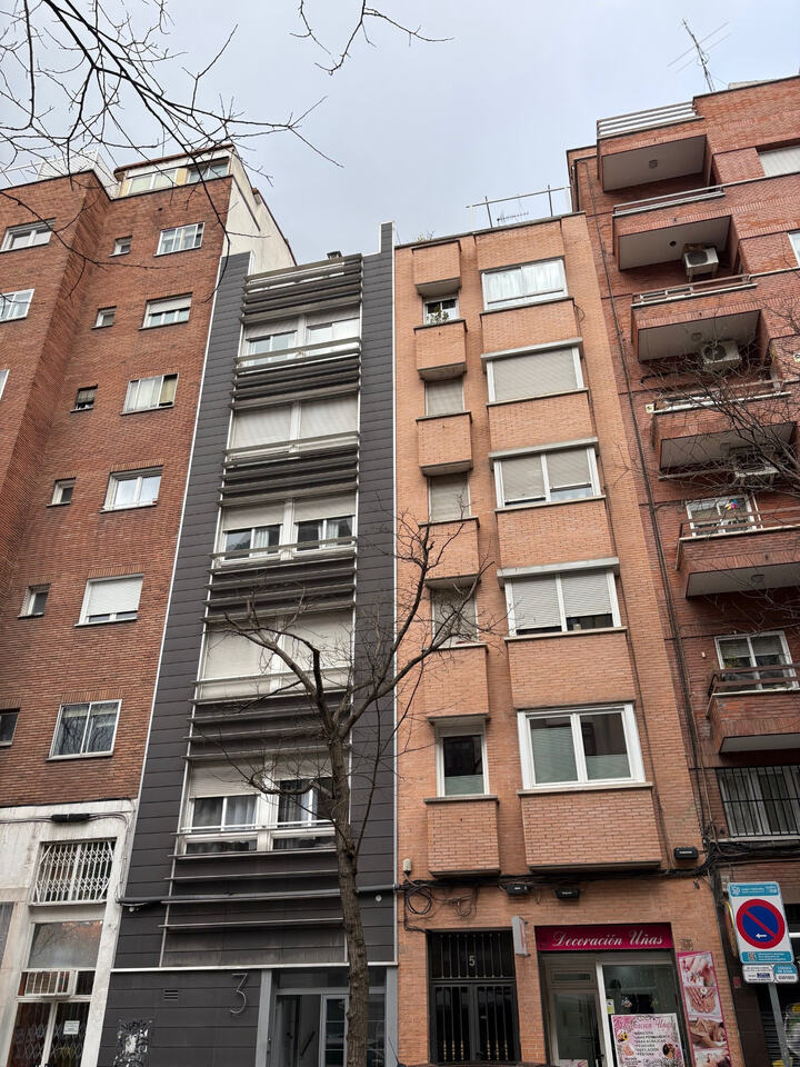 ff5aa454-29b1-4833-a7ff-860fe35580b4